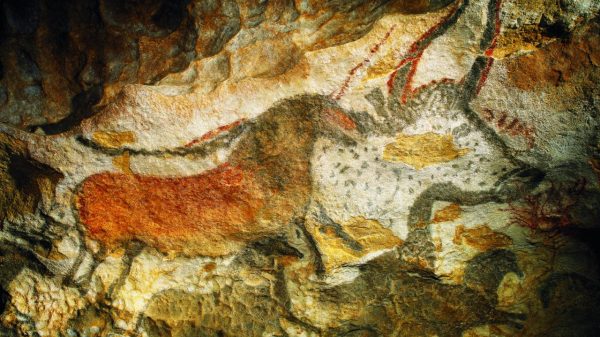 Peinture rupestre du paléolithique dans la grotte de Lascaux II