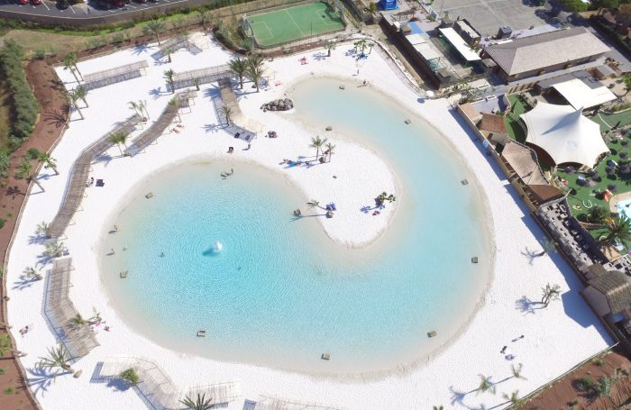 Campsite Domaine De La Dragonniere In Vias Hérault